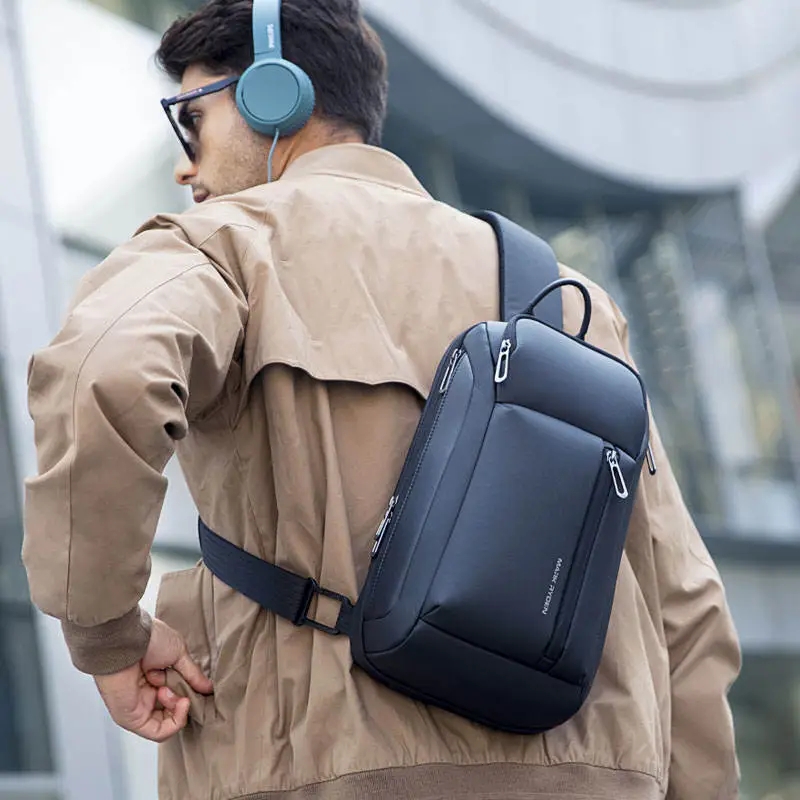 Mark Ryden Sac de poitrine mul - Phone Accessories For Men avis et prix