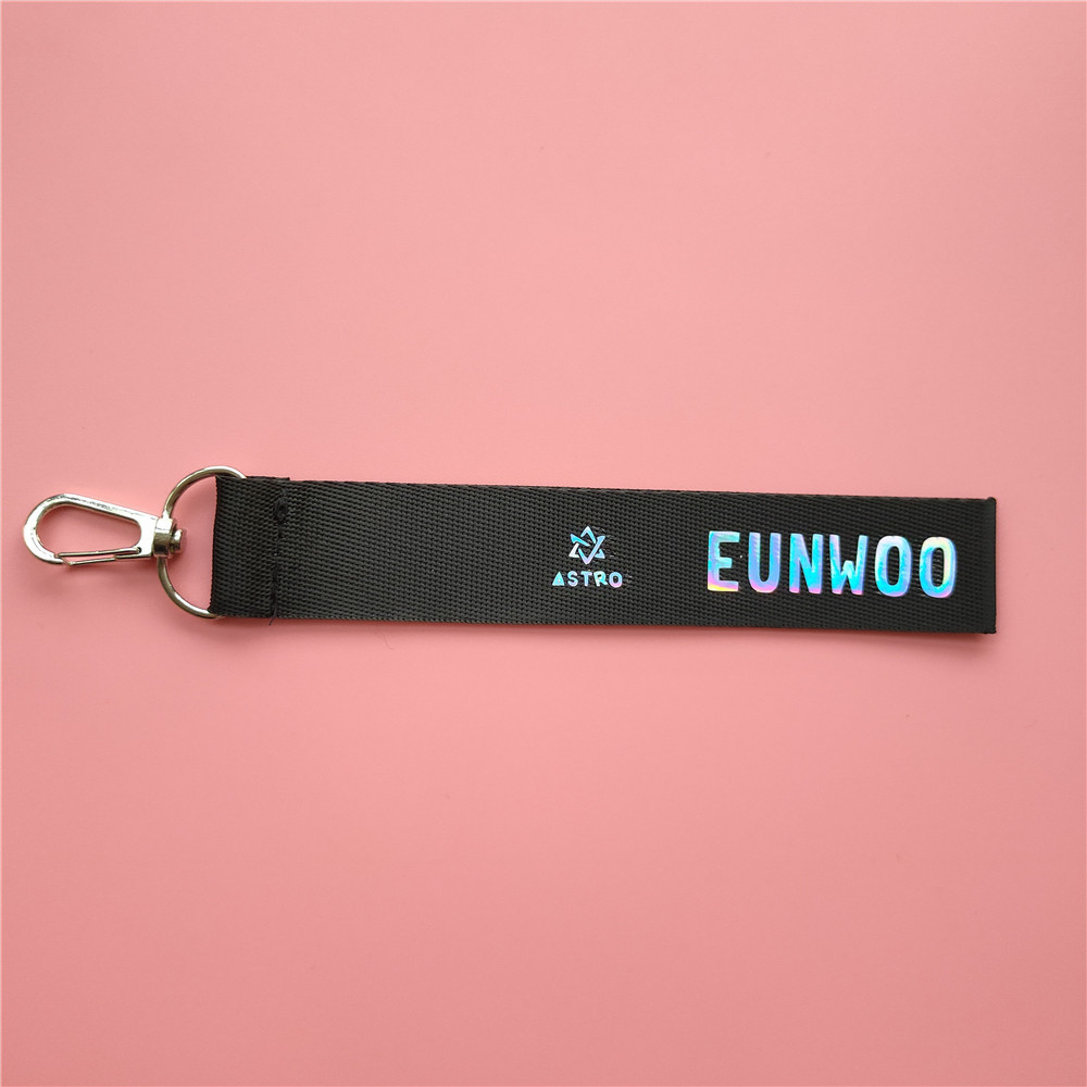 Porte-clés IDOLS ASTRO, cordon - Phone Accessories And Names avis et prix